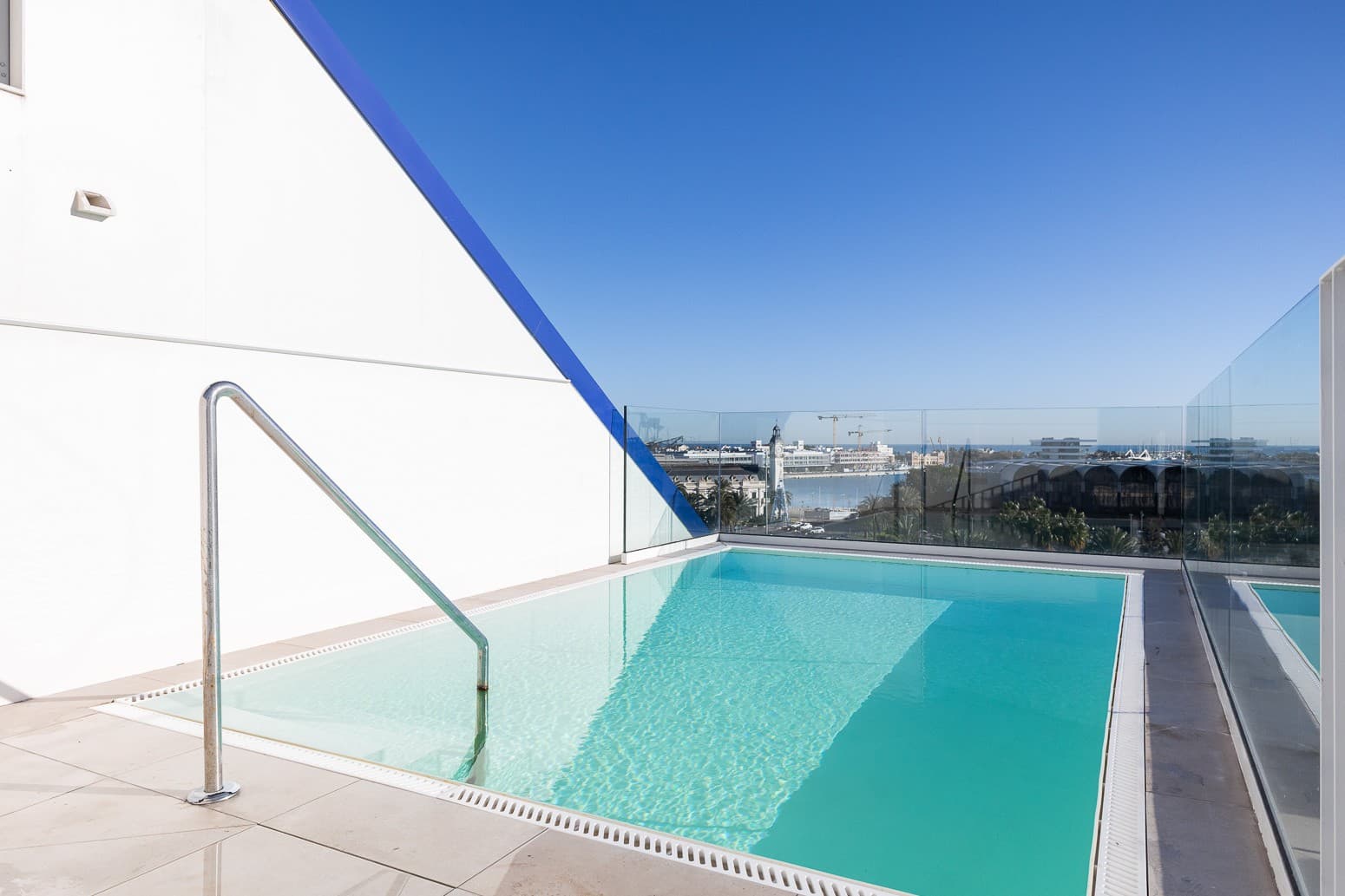 OBRA NUEVA PREMIUM FRENTE AL MEDITERRÁNEO